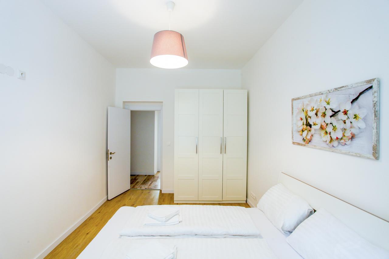 Churchill Apartments Praag Buitenkant foto