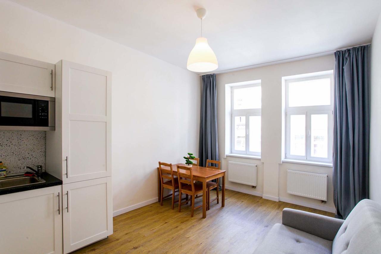 Churchill Apartments Praag Buitenkant foto